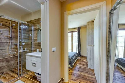 Ferienwohnung mit Balkon und Klimaanlage