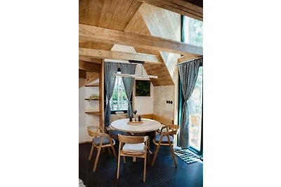 Hütte mit Kamin und Freisitz und mit