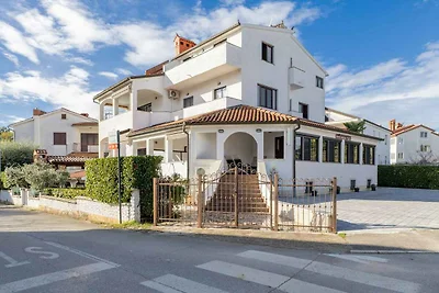 Apartment in Poreč an der Küste mit Terrasse,