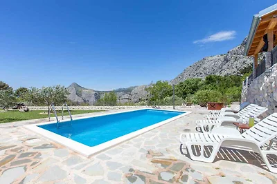 Ferienhaus mit Aussenpool