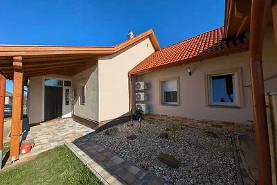 Ferienhaus mit WLAN und Klimaanlage