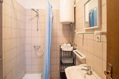 Ferienwohnung mit Balkon und Klimaanlage