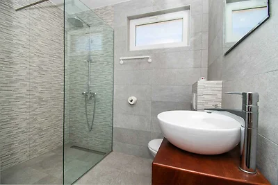 Ferienwohnung mit Terrasse und Grill