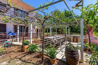 Ferienwohnung mit Terrasse und Klimaanlage