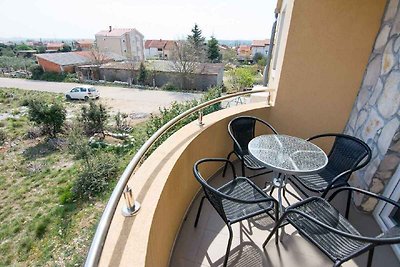 Ferienwohnung mit Klimaanlage, Balkon und