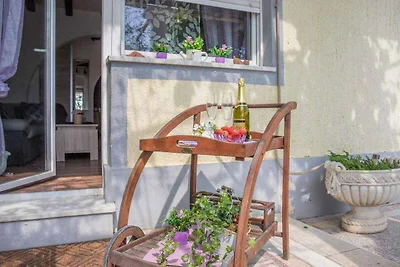 Ferienwohnung mit Terrasse und Klimaanlage