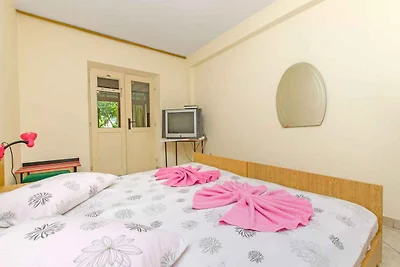 Ferienwohnung mit Terrasse und Grillmöglichke