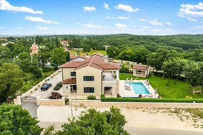 Villa mit Pool, Klimaanlage