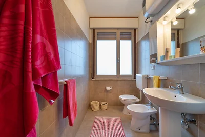 Ferienwohnung mit Klimaanlage und Balkon