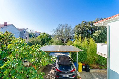 Ferienwohnung mit Balkon und Grill