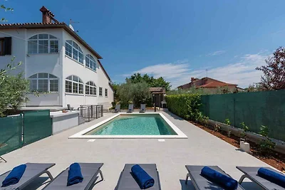 Ferienwohnung mit Aussenpool