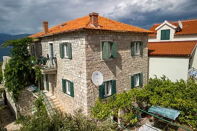 Gemütliche Ferienwohnung Rot mit Meerblick im