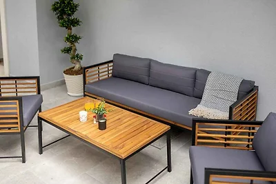 Ferienhaus mit Pool und Meerblick