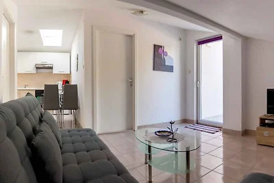 Ferienwohnung mit Terrasse und Klimaanlage