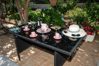 Gemütliche Ferienwohnung Hrvatić in Rogoznica