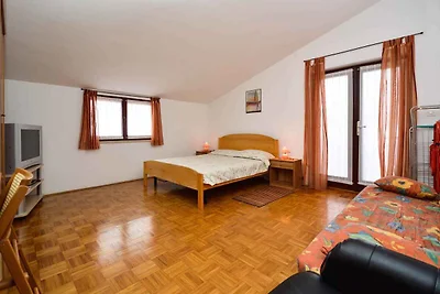 Ferienwohnung mit Terrasse und Klimaanlage