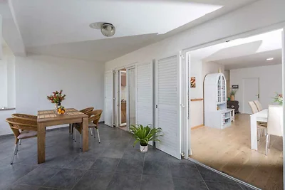 Ferienwohnung mit Balkon und Klimaanlage