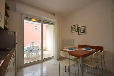 Ferienwohnung mit Klimaanlage und Balkon