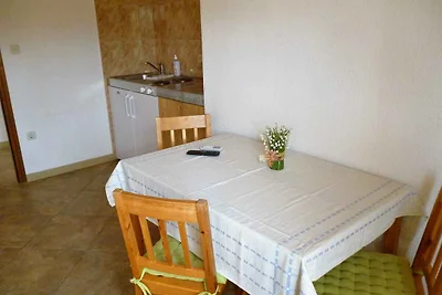 Studio mit Klimaanlage und Balkon