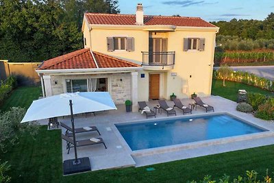 Villa mit Pool