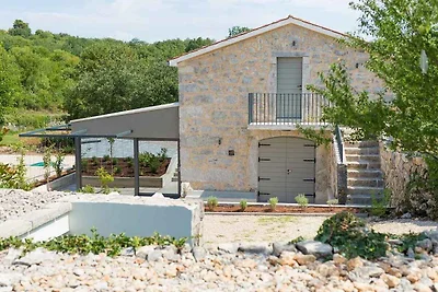 Villa mit Klimaanlage und Pool