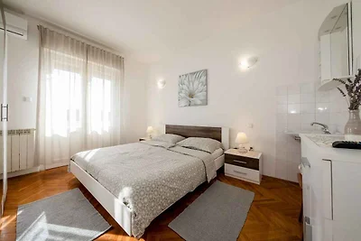 Ferienzimmer mit Meerblick