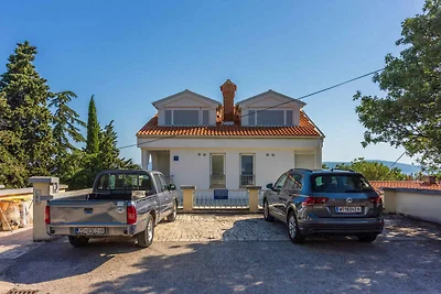 Ferienwohnung mit Balkon und Grillmöglichkeit