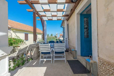 Gemütliche Ferienwohnung Rustica in Sukošan m