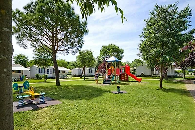 Mobilehome mit Klimaanlage, Terrasse und Pool
