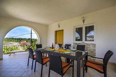 Ferienwohnung mit Balkon und Pool