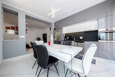 Luxusapartment für 4 + 2 Personen mit Gemeins