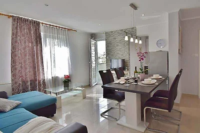 Holiday flat family holiday Banjol
