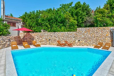 Ferienwohnung mit Pool, Grill und Klimaanlage