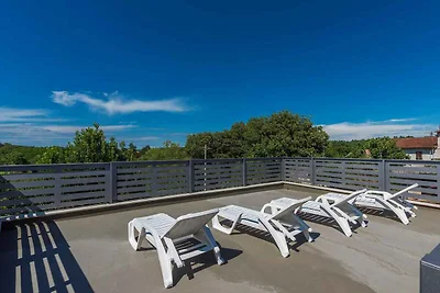 Villa mit Pool und Klimaanlage