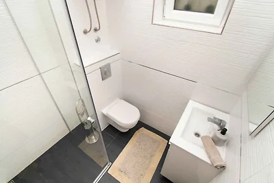 Ferienwohnung mit Klimaanlage und Terrasse in