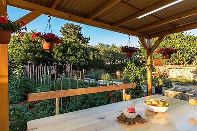 Ferienhaus mit Terrasse und Grill