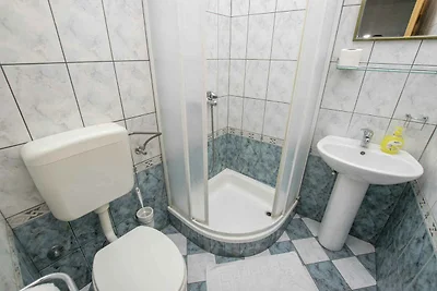 Ferienwohnung mit Balkon und Pool