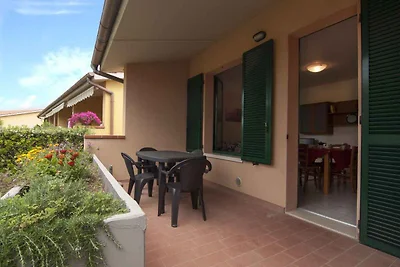 Ferienwohnung mit Klimaanlage und Aussenpool