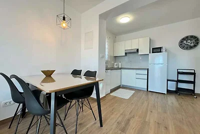 Ferienwohnung mit Klimaanlage und Balkon