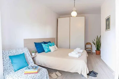 Ferienwohnung mit Klimaanlage und Balkon mit