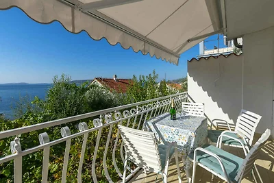 Ferienwohnung mit Terrasse und Grill