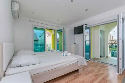Ferienwohnung mit Balkon, im Zentrum