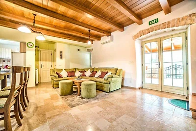 Villa mit Pool