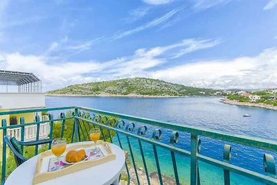Ferienwohnung mit Balkon und Meerblick