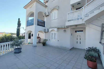 Ferienwohnung mit grosser Terrasse und