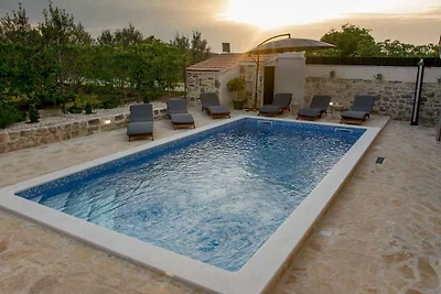 Ferienwohnung Rocco in Debeljak mit privatem 