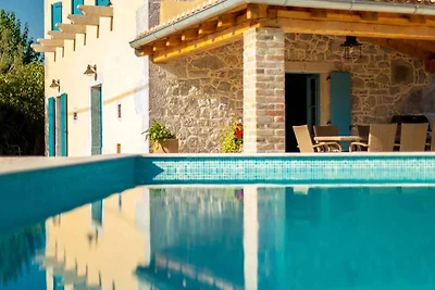 Villa mit Klimaanlage und Pool