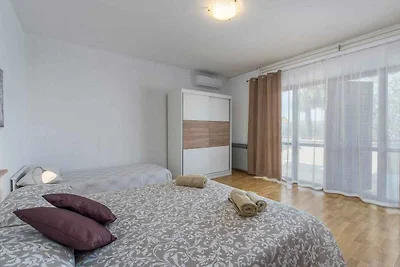 Die charmante Wohnung im Erdgeschoss des Haus