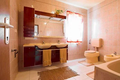 Ferienwohnung gemütlich eingerichtet