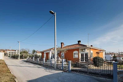 Ferienhaus mit Klimaanlage, Terrasse und